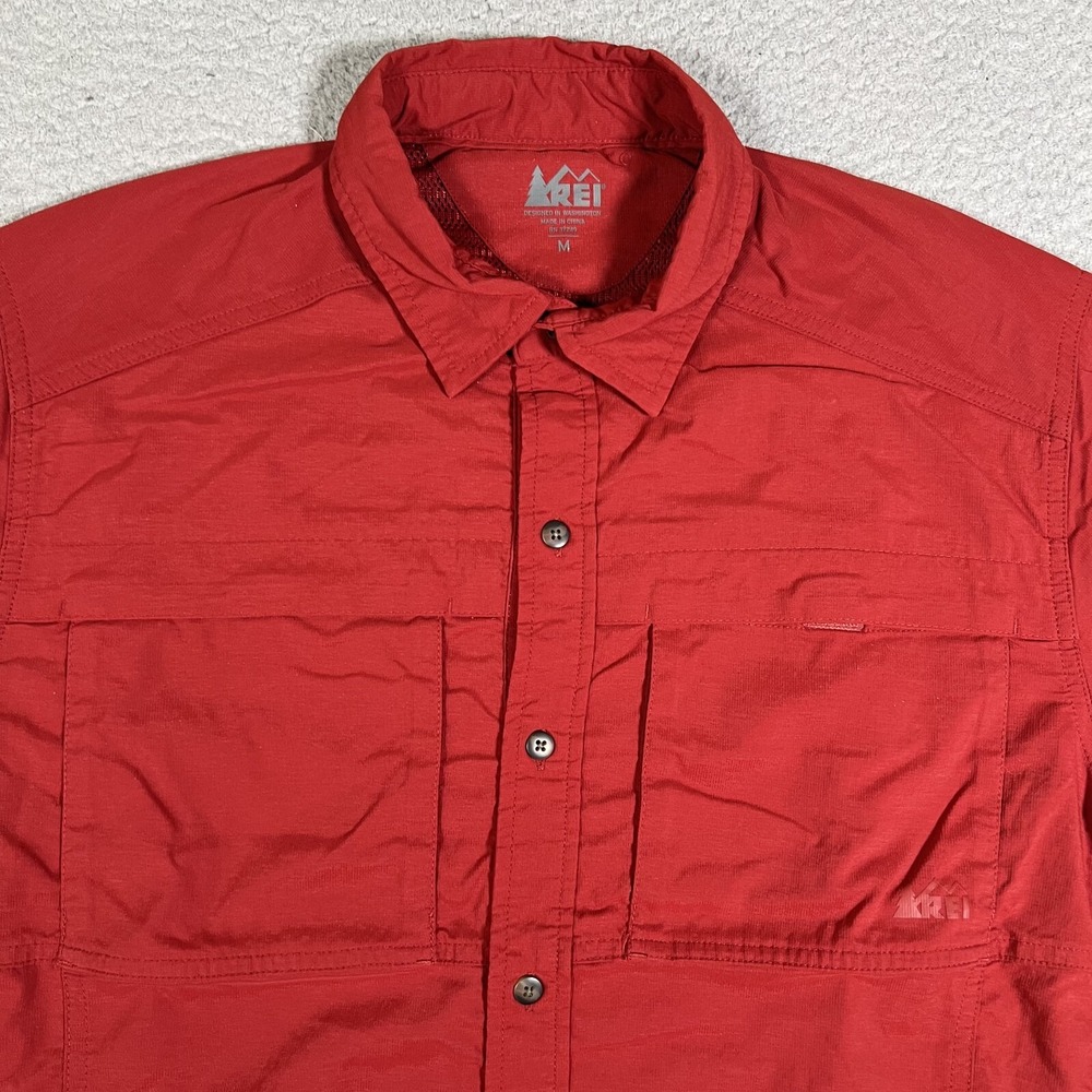 REI Shirt Mens Medium Red Vented Hiking Lightweight Nylon Mesh Outdoor Casual